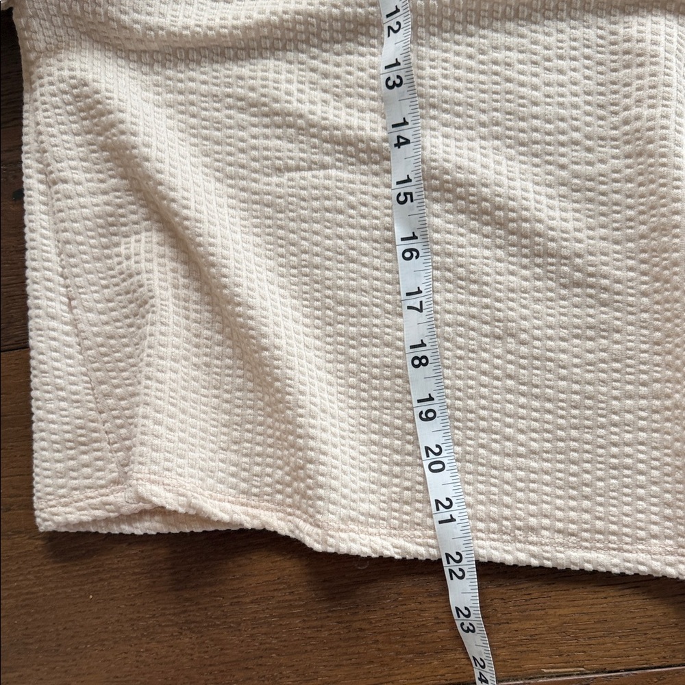 Entro Ruffle Sleeve Textured Top - cream - Picture 3 of 3